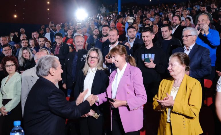 TAKIM ME DEMOKRATËT NË KORÇË/ Berisha: Regjimi aktual më anti-shqiptari që ka qeverisur këtë vend që prej komunizmit