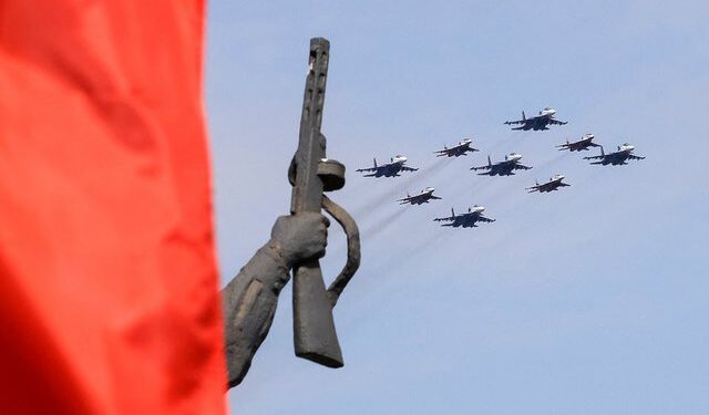 SHESHI I KUQ/ Putin po bën “provat gjenerale” për Ditën e Fitores, nxjerr bombat termonukleare…