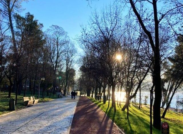 ULEN LEHTË TEMPERATURAT/ Çfarë ka rezervuar moti për sot