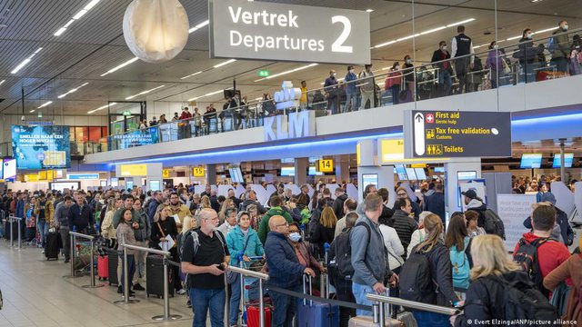 ANULIME FLUTURIMESH DHE PRITJE PA FUND/ Çfarë po ndodh në aeroporte?
