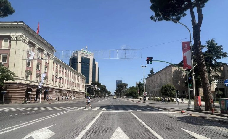 FOTOLAJM/ Tirana në “karantinë” për FINALEN
