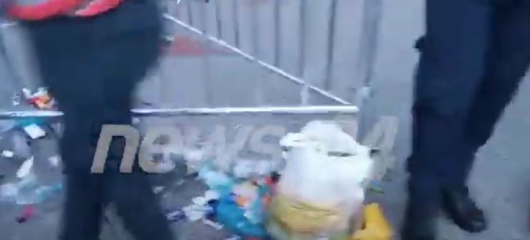 “ÇMONTOHEN” TIFOZËT/ Policia i zbraz para stadiumit, ja çfarë iu gjet nëpër xhepa