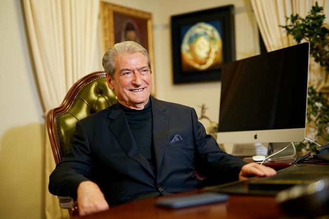 AKUZON SPAKUN/ Berisha: Reagoi në mbrojtje të Dumanit të parlamentit, çfarë shpërblimi i tha…