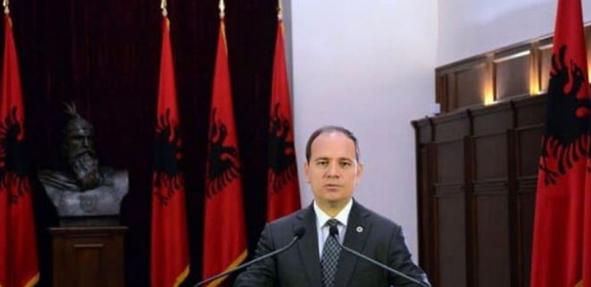 “VENDOSI GJITHMONË TË PARËN DETYRËN…”/ Fatmir Mediu: Bujar Nishani nuk bënte kompromis me të keqen