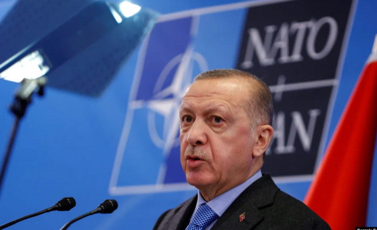 ANËTARËSIMI NË NATO/ Erdogan nuk ndryshon qëndrimin ndaj Finlandës dhe Suedisë: Nuk mund të përsërisim…