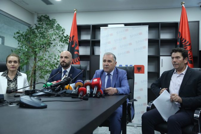 I ARRESTUAR NGA SPAK/ Cili ishte roli i efektivit të policisë? Kraja: Do t’i shkojmë deri në fund, është i fortë apo jo…