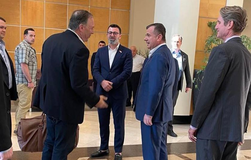 FOTOLAJM/ Ish-sekretari amerikan i Shtetit viziton Tiranën, Mike Pompeo vjen për herë të parë në Shqipëri