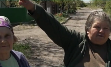 "FËMIJËT TANË JANË NË LUFTË"/ Banorët në Kherson të pushtuar nga Rusia, rrëfejnë tmerret