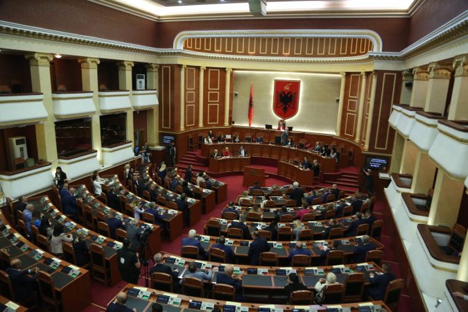 ZBULOHET VENDIMI/ Presidenti i ri i Republikës do të zgjidhet të shtunën