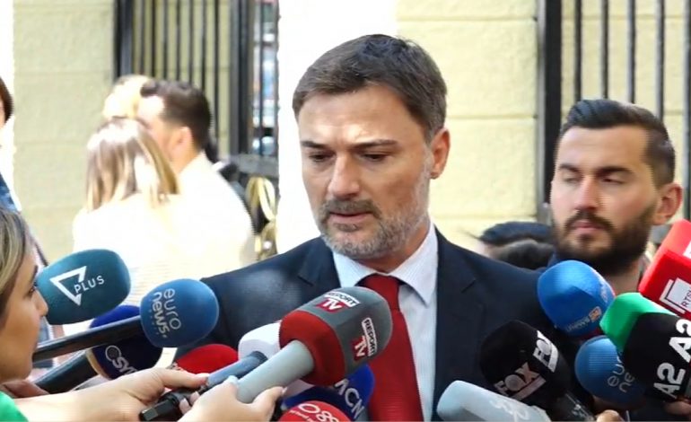 MBLEDHJA E GRUPIT E THIRRUR NGA ALIBEAJ/ Zbulohen dy emrat e përfolur për propozimin për President