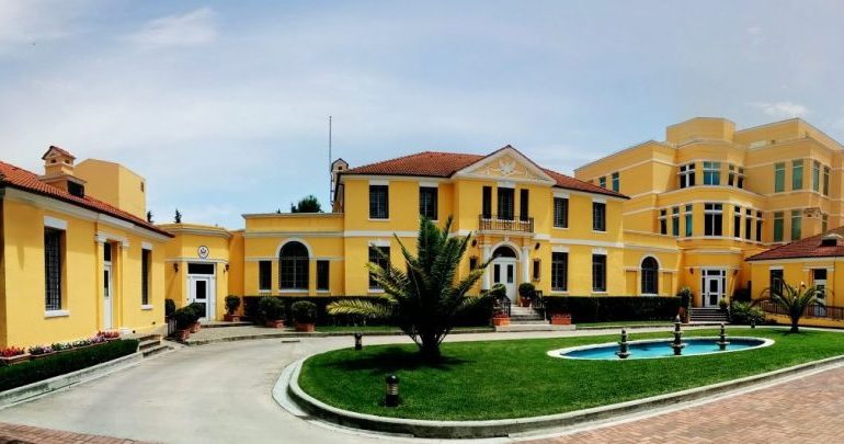 NDARJA NGA JETA E BUJAR NISHANIT/ Ambasada amerikane: Kontributi i tij për PD, zhvillimin e Shqipërisë dhe marrëdhëniet…