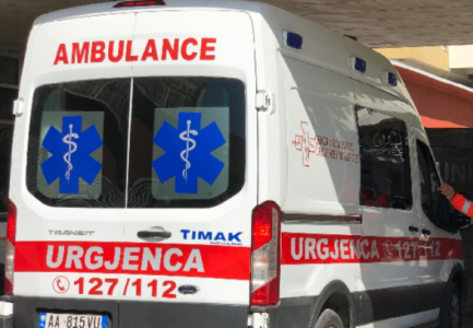PLAGOSI ME THIKË DY TË RINJTË NË SARANDË/ Arrestohet autori 43-vjeçar! Policia jep informacion mbi ngjarjen
