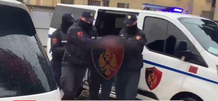 I RIU RREH ME DOREZË HEKURI 39-VJEÇARIN NË GRAMSH/ I dhunuari përfundon me dëmtime të rënda tek “Trauma”