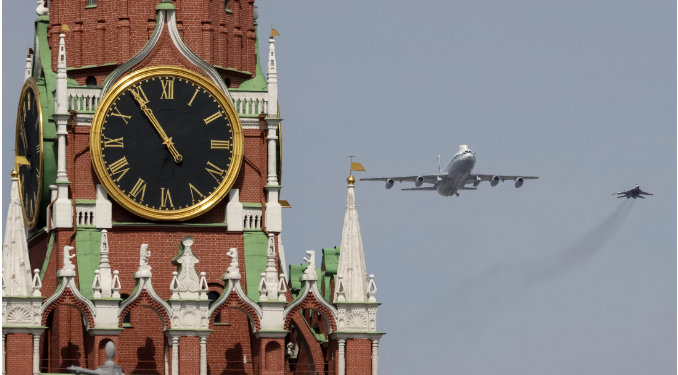 MISTERI MBI AEROPLANIN BËRTHAMOR TË PUTINIT/ Pse parada ajrore u anulua papritur nga autoritetet ruse…