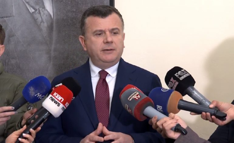 RAUNDI I PARË PËR PRESIDENTIN E RI/ Balla takon sot vetëm aleatët e PD, Alibeaj pret të miratohet drafti