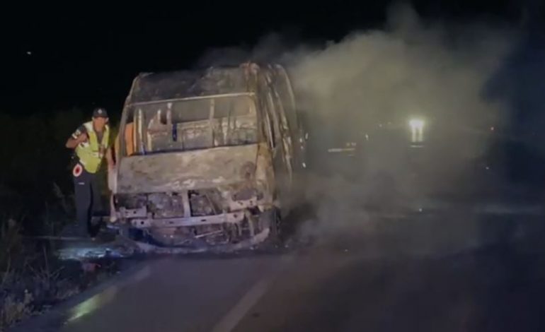 DETAJET/ Shkrumbohet një rulotë në autostradën Levan-Tepelenë, drejtohej nga një italian