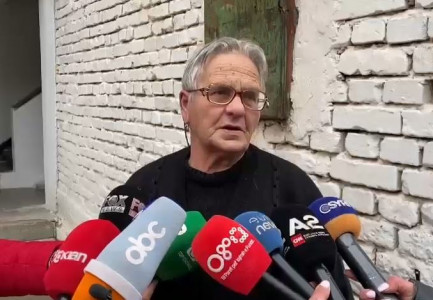 GJETJA E FOSHNJËS SË VDEKUR NË VALIXHE/ Flasin fqinjët e familjes në Korçë: Nëna është me probleme të shëndetit mendor, nuk dinim…