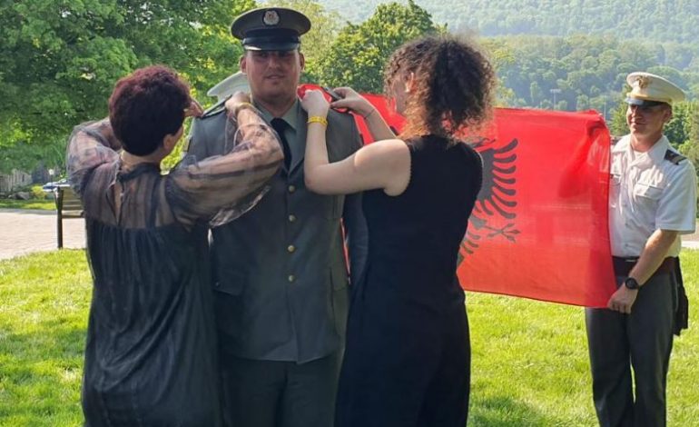 PAS 7 VITESH NDËRPRERJE/ Diplomohet kadeti i parë shqiptar në Akademinë e West Point në SHBA