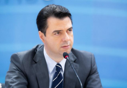 DY VITE NGA SHEMBJA E TEATRIT KOMBËTAR/ Basha: Gjykata Kushtetuese provoi se beteja për ta mbrojtur ishte e drejtë, tani është koha që drejtësia…