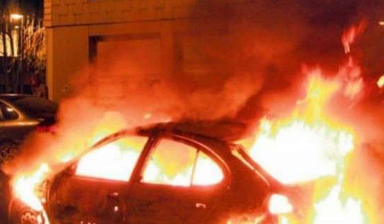 ÇFARË NDODHI? Digjen 4 makina në Shkodër, dyshohet…