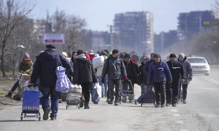 LUFTA/ Kryebashkiaku i Mariupol: Evakuimi i civilëve është shumë i vështirë, rusët po krijojnë pengesa