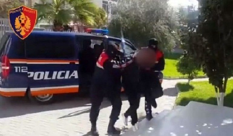E PËSON KEQ I RIU NË DURRËS/ Konsumonte dhe shpërndante drogë, policia…