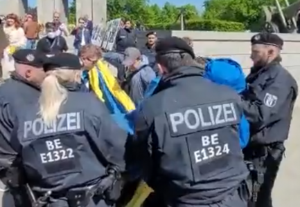 TUBIMET/ Gjermania ndalon flamurin ukrainas, ambasadori Melnyk: Shuplakë në fytyrën e popullit tonë