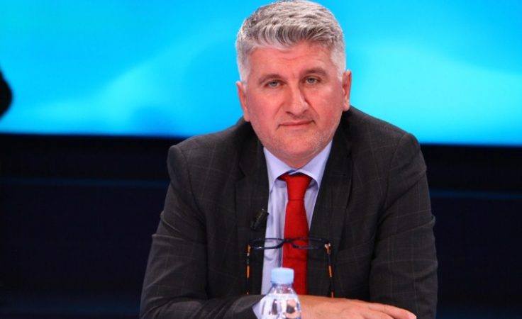 “RITHEMELUESIT SULM TË FËLLIQUR NDAJ…”/ Gjekmarkaj: E refuzoj propagandën e tipit Enver Hoxha