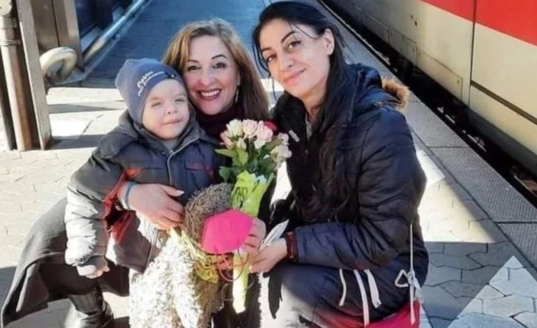 “KISHIM PLAN TË SHKONIM NË SHQIPËRI…”/ REL sjell jetën e shqiptarëve mes luftës në Ukrainë: Jemi larg me burrin, më thotë puthe djalin