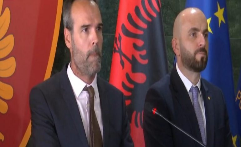 HYN NË FUQI MARRËVESHJA PËR EKSTRADIMIN/ Përfaqësuesit e policisë spanjolle: Shqipëria tregon vendosmërinë për…