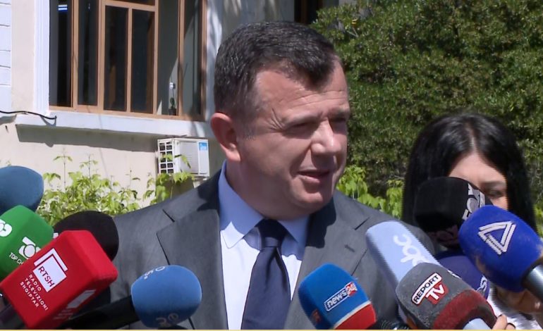 PRESIDENTI I RI/ Balla sërish ftesë tri grupeve parlamentare të opozitës: Të kontribuojmë të gjithë