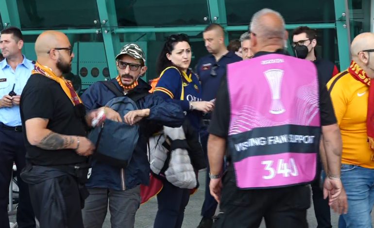 ME BIRRA NË DUAR SA ZBRESIN NGA AVIONI/ Tifozët e nisin festën që në Rinas, mbi 160 avionë priten të mbërrijnë në Shqipëri (VIDEO)
