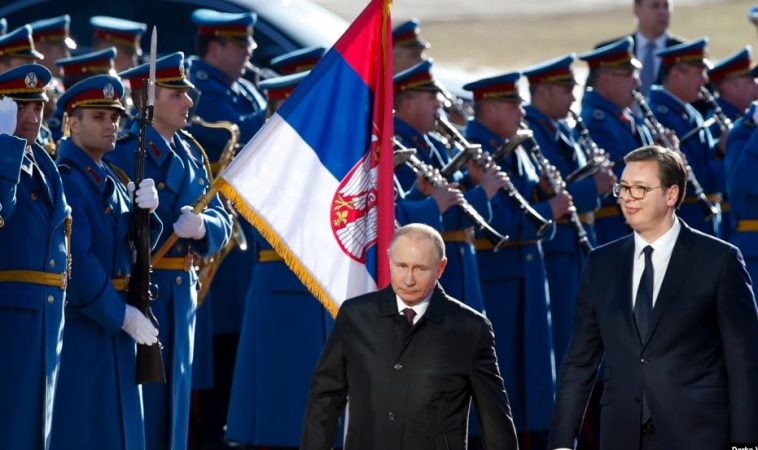 ANALIZA E “REL”: Të njohurat dhe të panjohurat pas bisedës mes Vuçiçit dhe Putinit