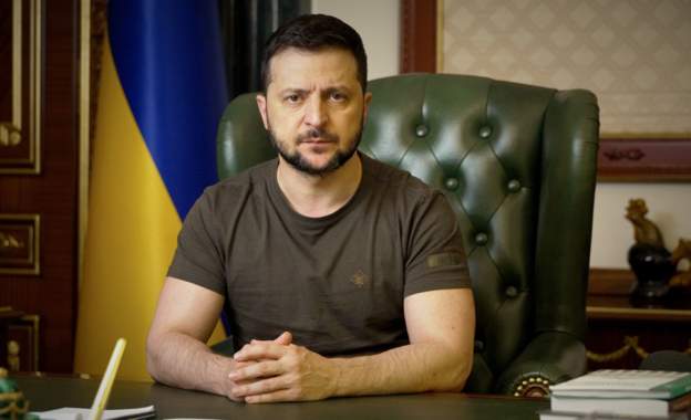 “NA NDIHMONI ME ARMË”/ Zelensky: 22 milionë ton ushqime janë të bllokuara në portet e Ukrainës