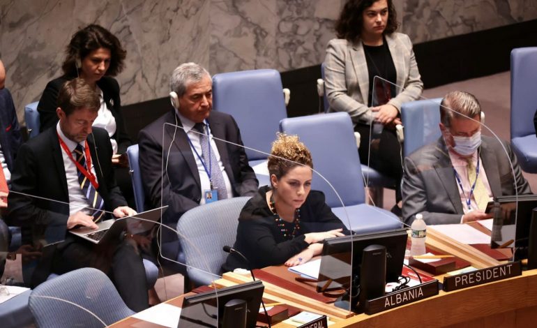 “SHQIPËRIA, GATI PËR KONFERENCËN E PARË QEVERITARE”/ Xhaçka në Këshillin e Sigurimit të OKB: Procesi duhet të shkojë përpara