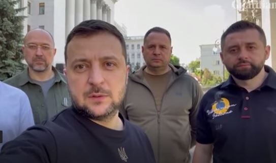 “LAVDI UKRAINËS”/ Zelensky: Forcat e Armatosura janë këtu, Kemi mbrojtur vendin për 100 ditë. Fitorja do të jetë e jona