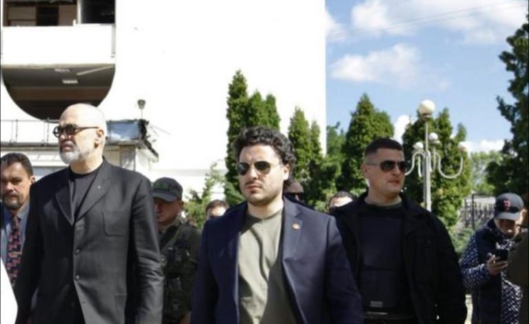 VIZITA ME RAMËN/ Abazoviç flet nga Kievi: Jemi këtu për të mbështetur Ukrainën, me Zelenskyn do…