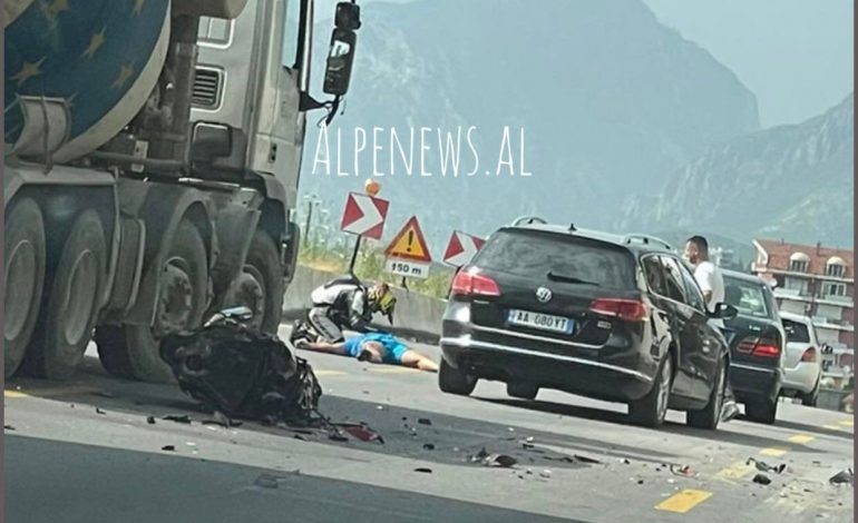 AKSIDENTI I RËNDË/ U përplas me betonieren në afërsi të TEG-ut, ndërron jetë 40-vjeçari që drejtonte motorin