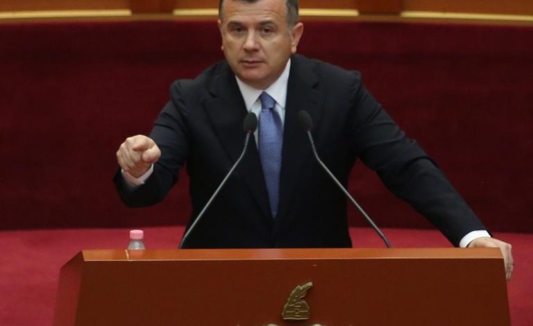 “KORBIN MUND TA BËJË KUSHDO”/ Balla: E pamundur të ruajmë çmimin e karburantit, është rritur në të gjithë Europën