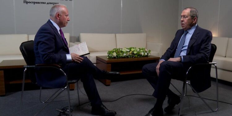 “RUSIA NUK ËSHTË E PASTËR, S’KEMI TURP…”/ Lavrov: Nuk e pushtuam Ukrainën