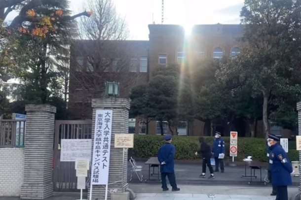 TRONDITET GJERMANIA/ Sulm me thikë në Universitet, studentët nuk presin policinë dhe…