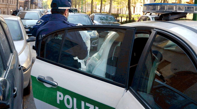 E PAZAKONTË NË ITALI/ Shqiptari lëvizte prej 16 vitesh pa patentë, ja çfarë rrezikon