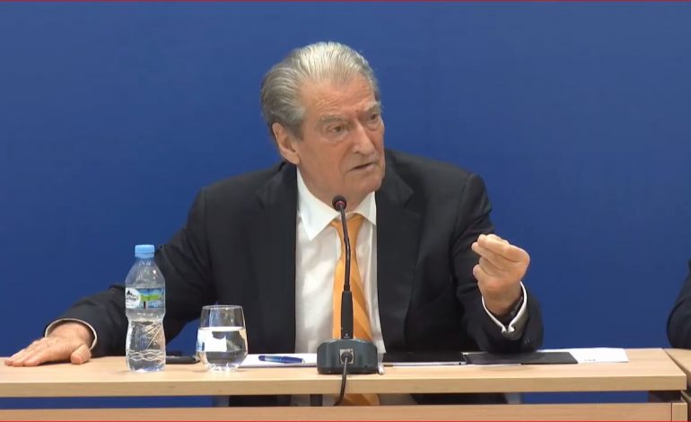 BERISHA MBLEDH KRYETARËT E DEGËVE TË PD-SË/ Çfarë do të diskutohet