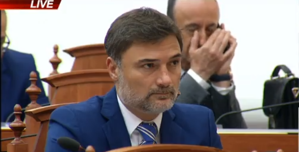 KUVENDI/ “Nuk përfshitë në rendin e ditës kërkesat tona”, seanca nis me debate, Alibeaj: Kërkojmë…