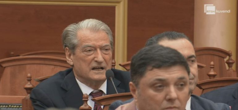 DEBATI/ Berisha: Vendet e Beneluksit presin nga Shqipëria marrëveshjen për ekstradimet, por… Ndërhyn Felaj dhe i heq fjalën