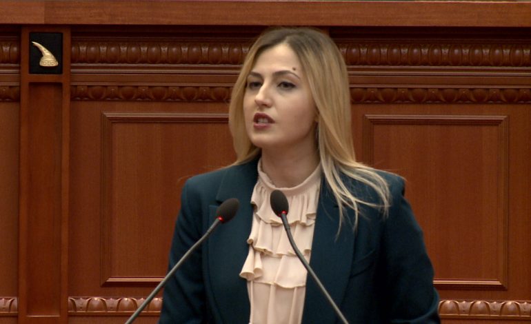 PROTESTA E 7 KORRIKUT/ Zhupa: Detyra minimale e çdo deputeti, duhet të vijnë në shesh dhe të protestojë