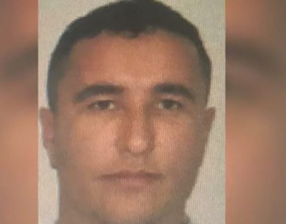 “E GODITI ME LEVË NË FYTYRË”/ Si i fundosi dëshmia e Dumanit “bosët” e krimit, ngjarja ku implikohej Talo Çela e Gent Sharra