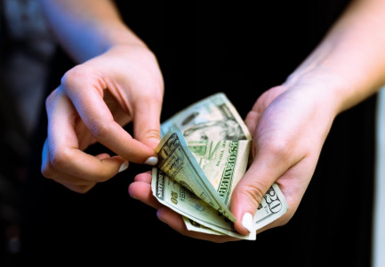 PROJEKTLIGJI PËR AMNISTINË FISKALE/ Deklarim vullnetar deri në 2 mln euro, tatimi deri 10%, legalizohen edhe pasuritë
