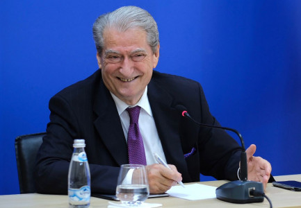 BOJKOTI I SAMITIT TË LIDERËVE TË BE/ Berisha: Ky kërcënim i dy gangsterëve Vuçiç-Rama, si i urdhëruar nga Putin për të shënuar kthesën e Rajonit drejt…