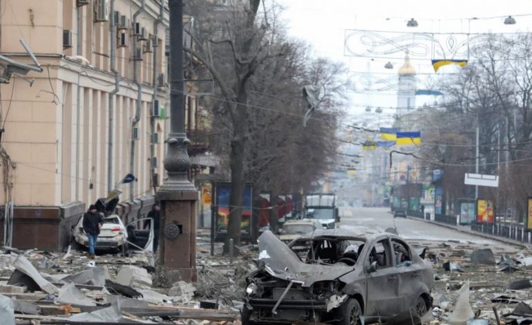 “NUK E IMAGJINOJA KËSHTU…”/ Ukrainasja rrëfen momentet rrëqethëse pas rikthimit në shtëpi: Rrobat dhe lodrat e fëmijëve…